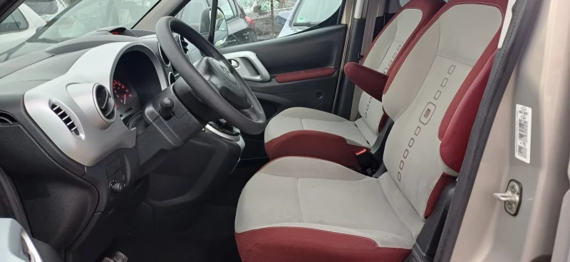 Citroen Berlingo 1.6 HDI, снимка 5 - Автомобили и джипове - 47939132