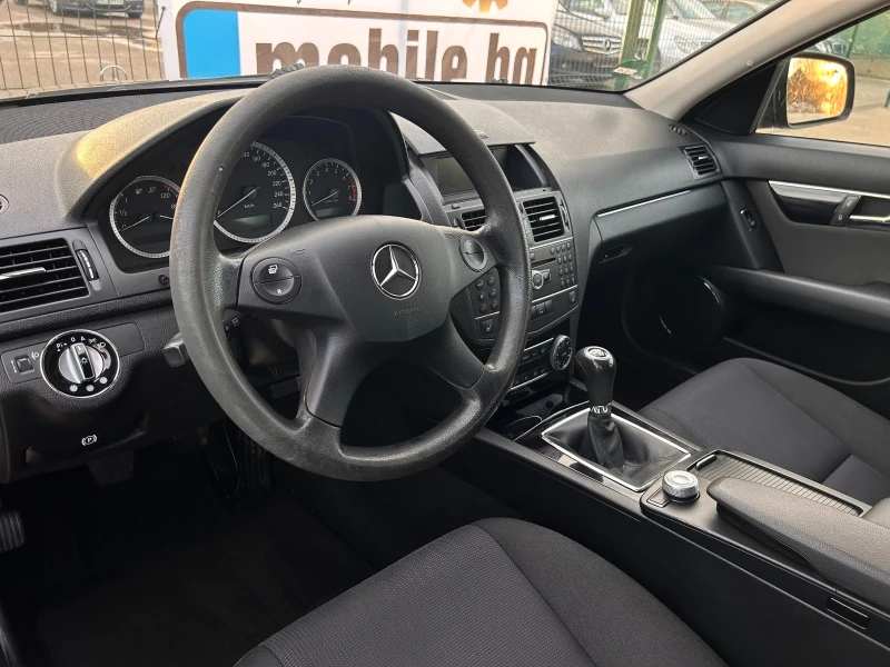 Mercedes-Benz C 180, снимка 9 - Автомобили и джипове - 48297981