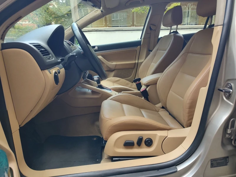 VW Golf 2.0 TDI, снимка 2 - Автомобили и джипове - 51789653