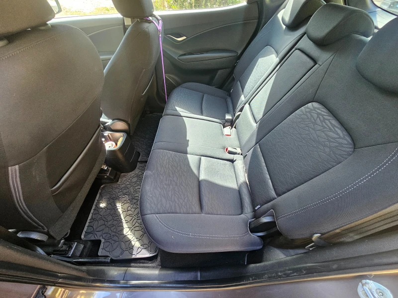 Hyundai Ix20, снимка 10 - Автомобили и джипове - 51952342