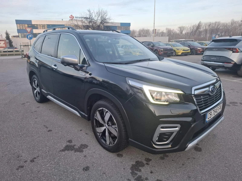 Subaru Forester 2.0 i MHEV Premium CVT Lineatronic, снимка 3 - Автомобили и джипове - 53009479