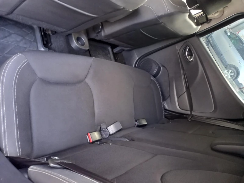 Renault Clio, снимка 8 - Автомобили и джипове - 53047216