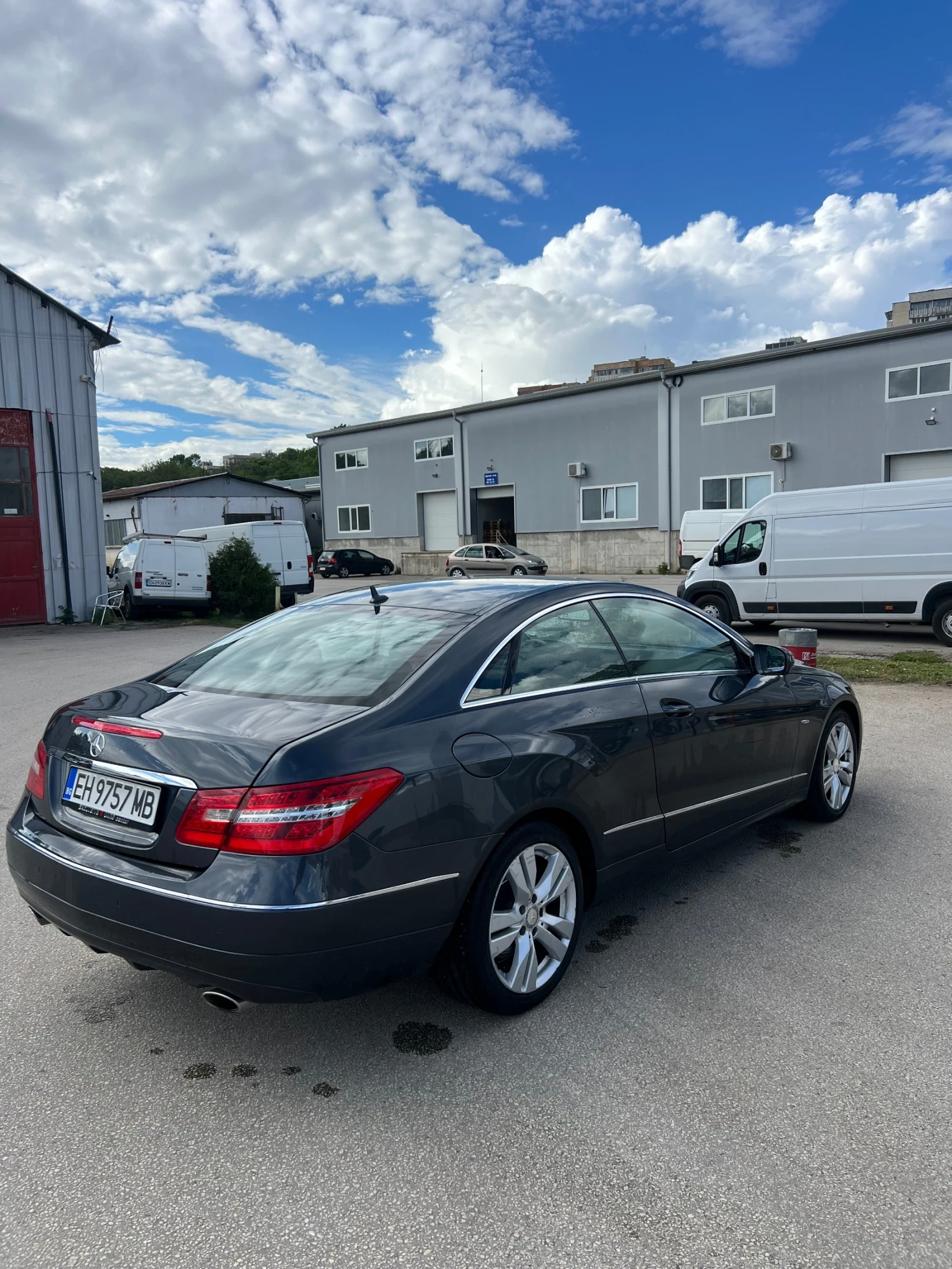 Mercedes-Benz E 350 CDI  - изображение 3