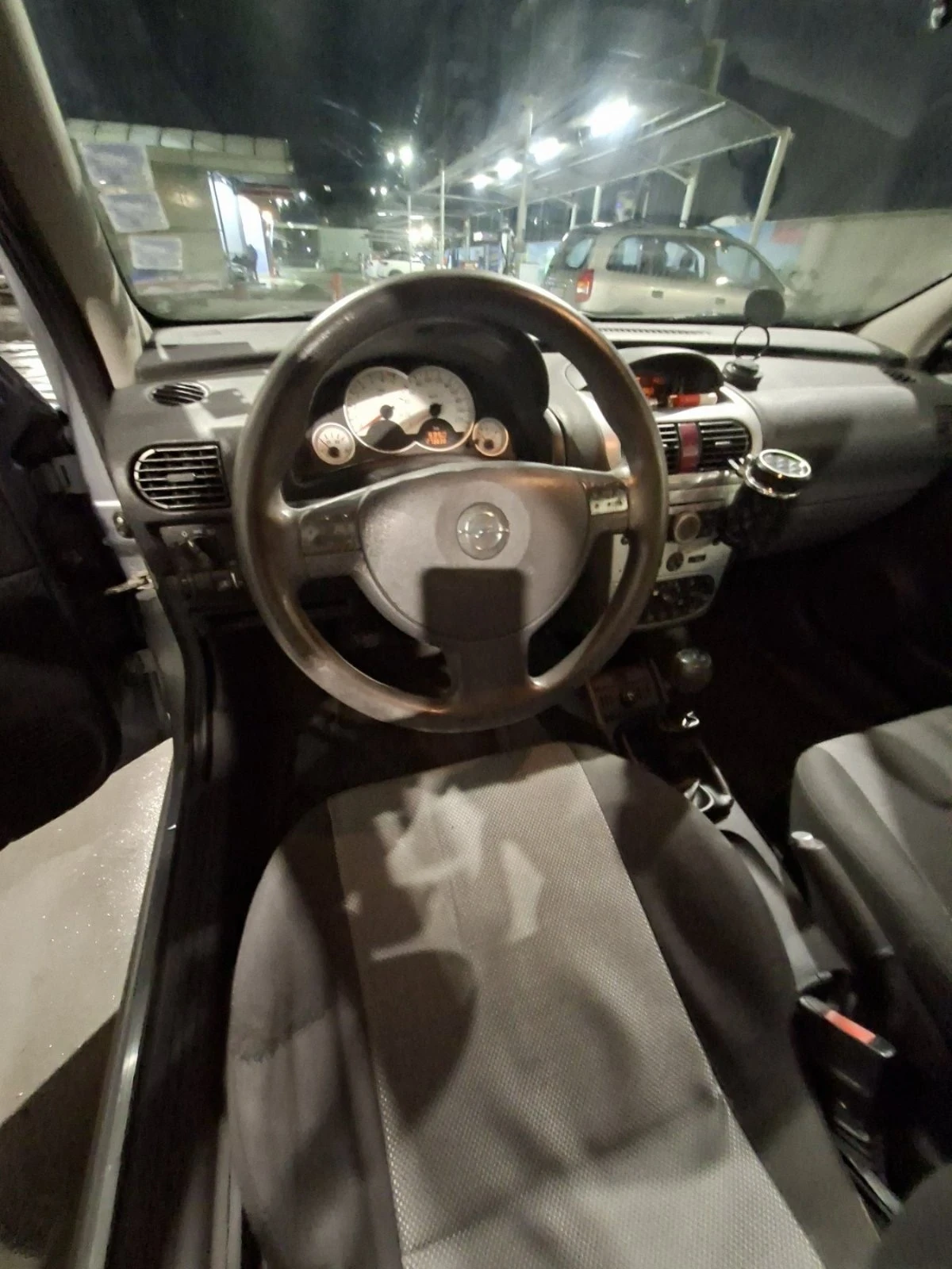 Opel Corsa 1.2 - изображение 6