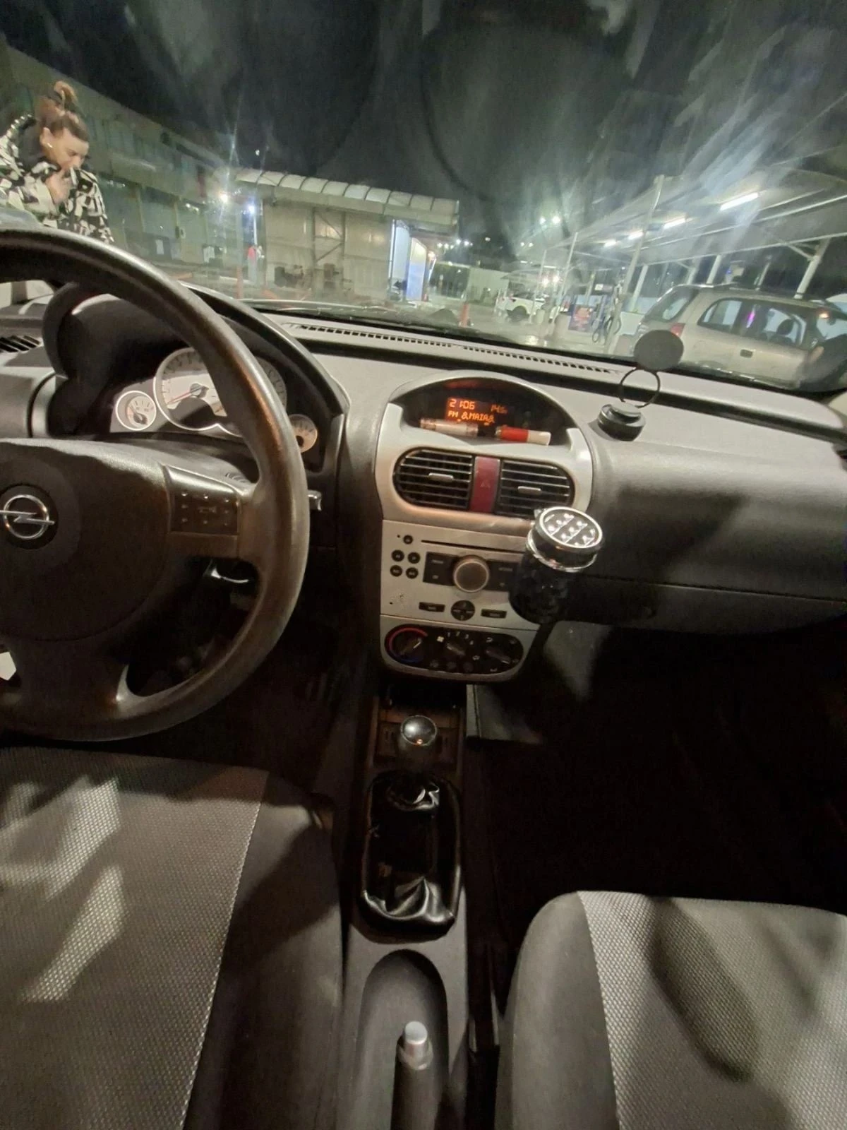 Opel Corsa 1.2 - изображение 8