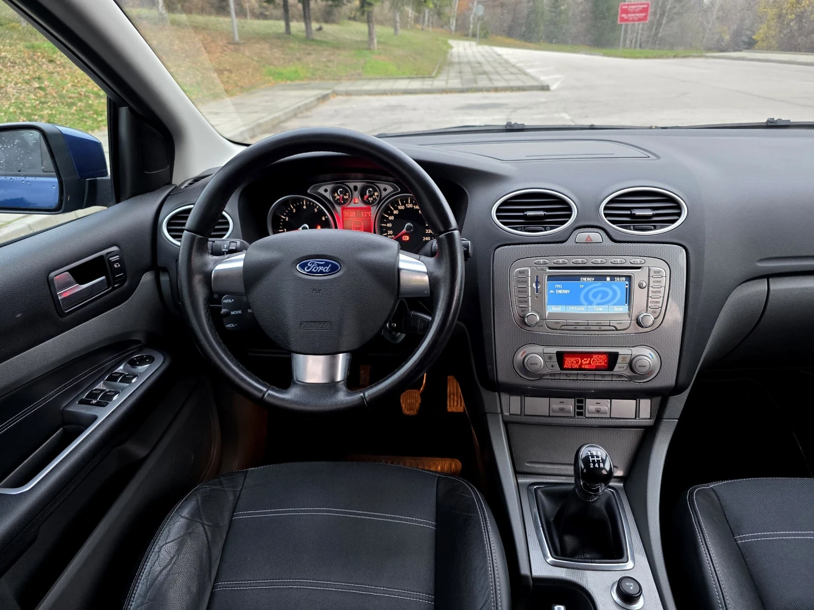 Ford Focus 1.8 Titanium, Xenon, ���������, ���� | Mobile.bg � ����������� 12