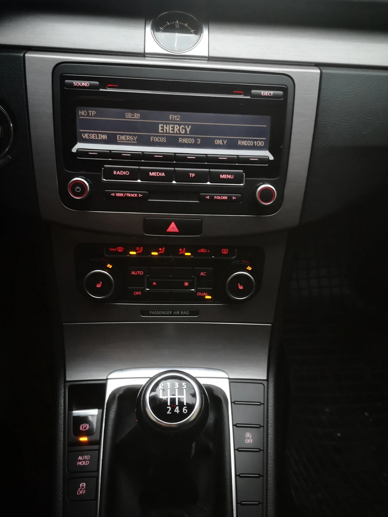 VW Passat 1.6TDI - изображение 2