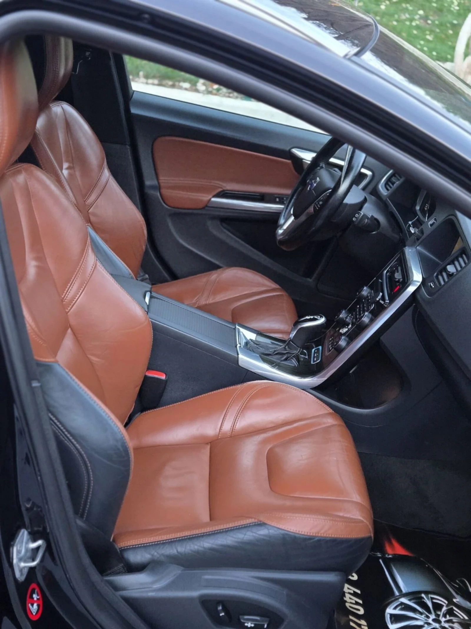 Volvo V60 2.4D 215kc 4х4 - изображение 10