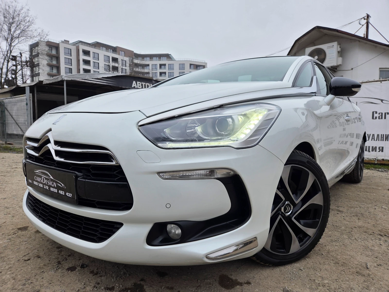 Citroen DS5 2.0HDI 180ps 2014г, снимка 2 - Автомобили и джипове - 54000177