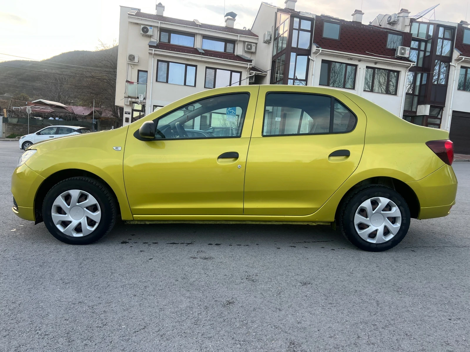 Dacia Logan * 1.0SCe* 73hp* Климатик* Газ* , снимка 5 - Автомобили и джипове - 54114683
