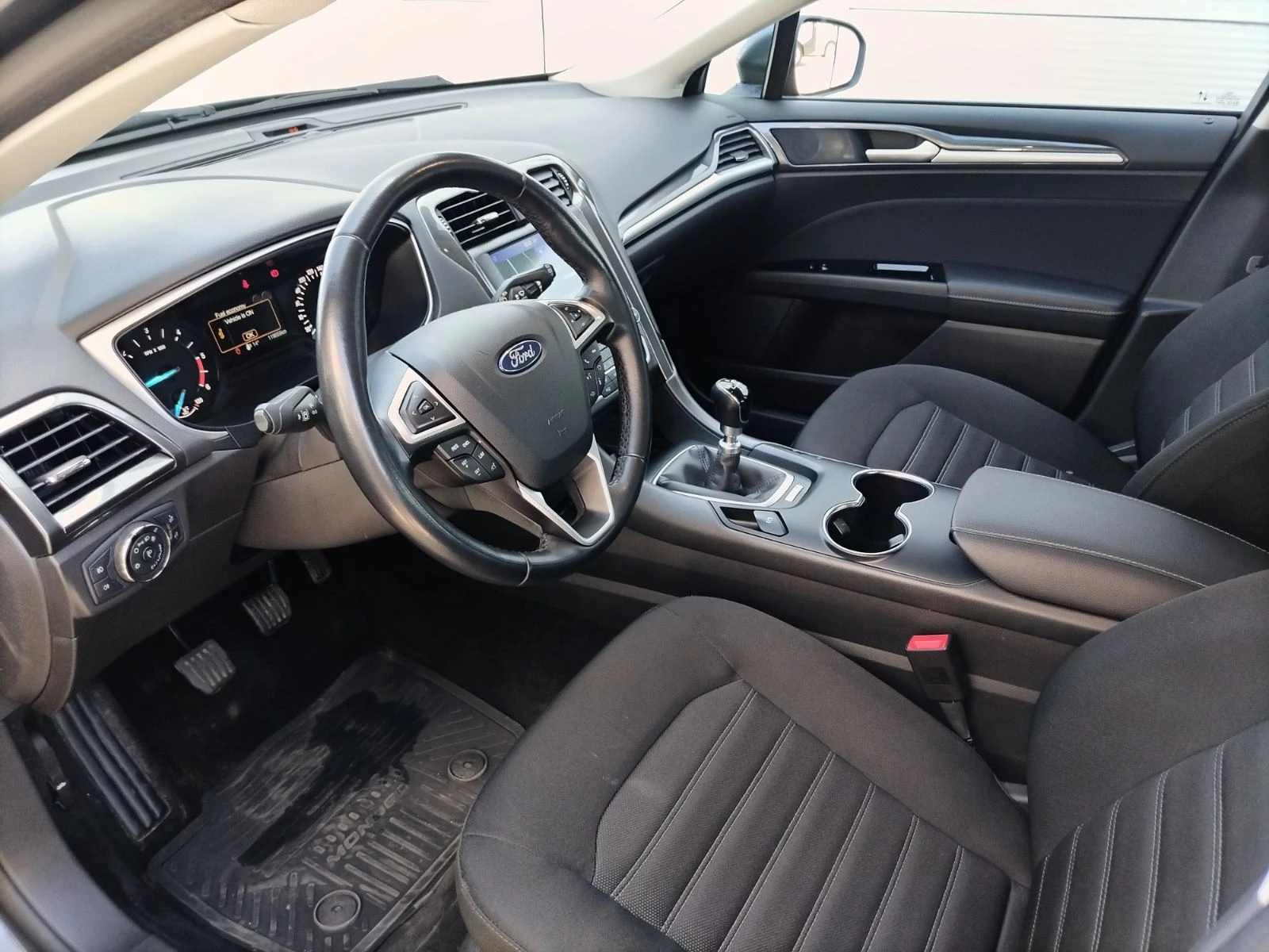 Ford Mondeo 2.0 EcoBlue/150 к.с., снимка 13 - Автомобили и джипове - 54136255