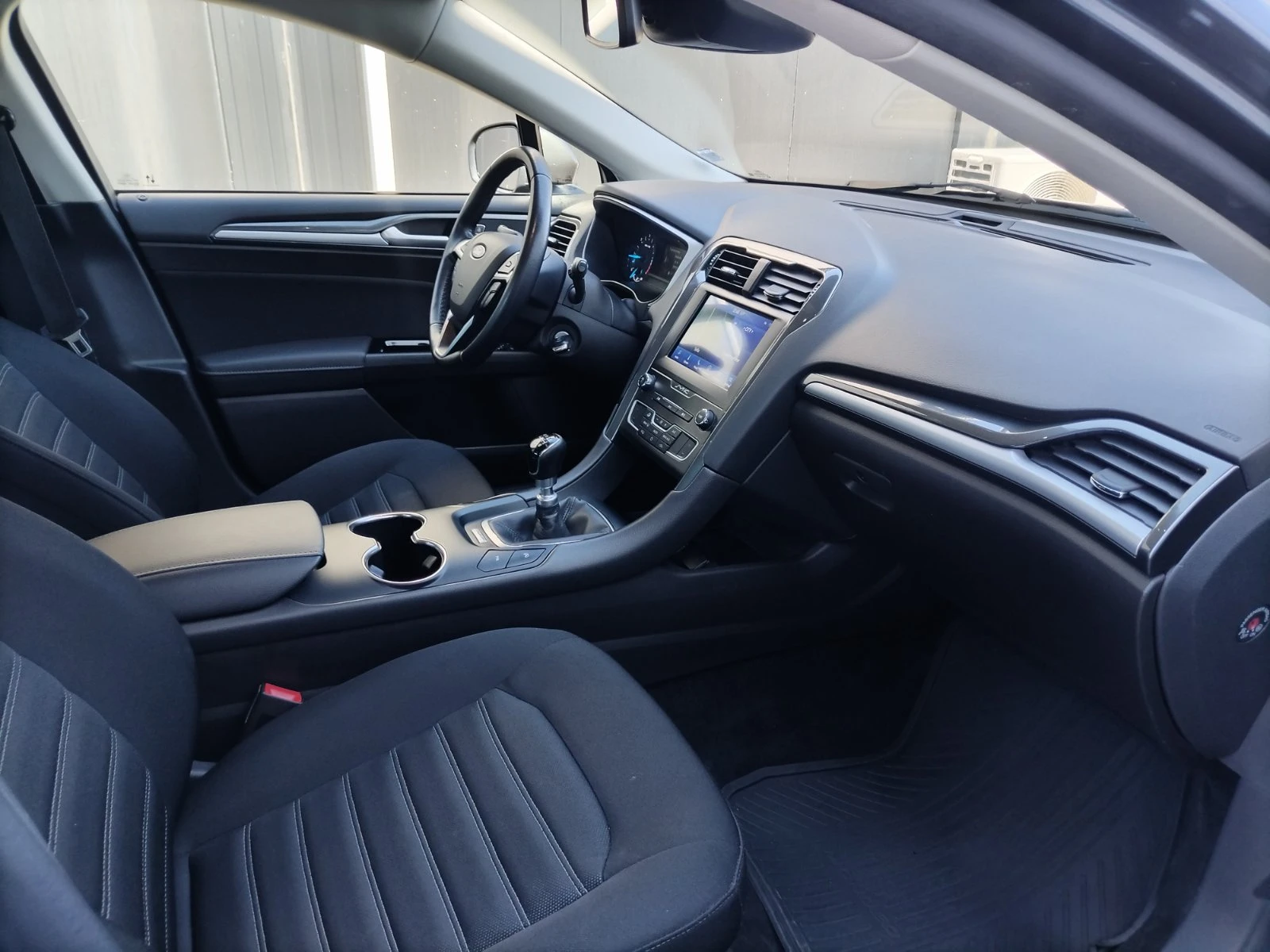 Ford Mondeo 2.0 EcoBlue/150 к.с., снимка 14 - Автомобили и джипове - 54136255