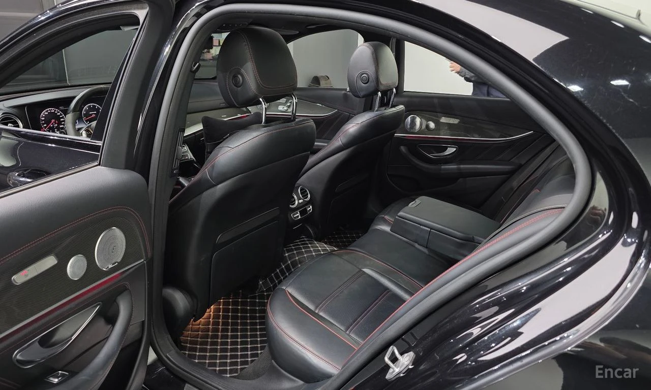 Mercedes-Benz E 43 AMG 4MATIC* BURMESTER* ХЕДЪП* ОБДУХВАНЕ* ДИСТРОНИК* CA, снимка 15 - Автомобили и джипове - 54417632