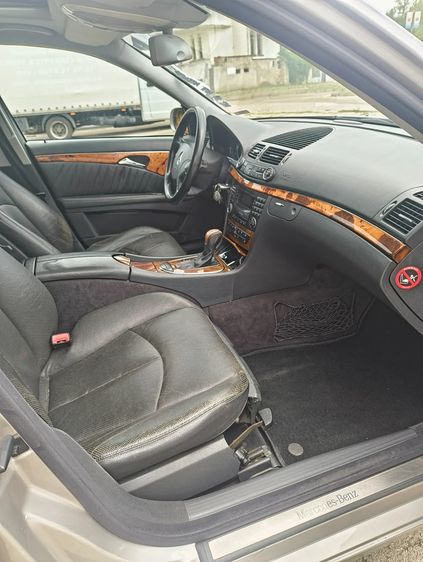Mercedes-Benz E 320 CDI, снимка 6 - Автомобили и джипове - 54639915