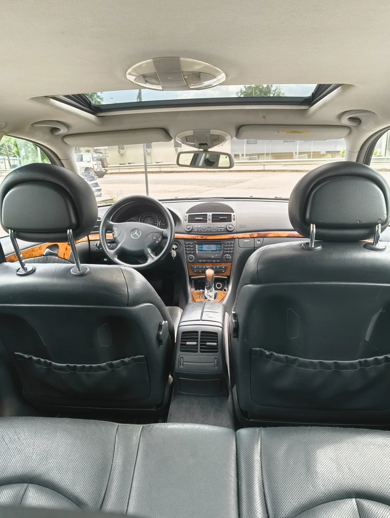 Mercedes-Benz E 320 CDI, снимка 12 - Автомобили и джипове - 54639915