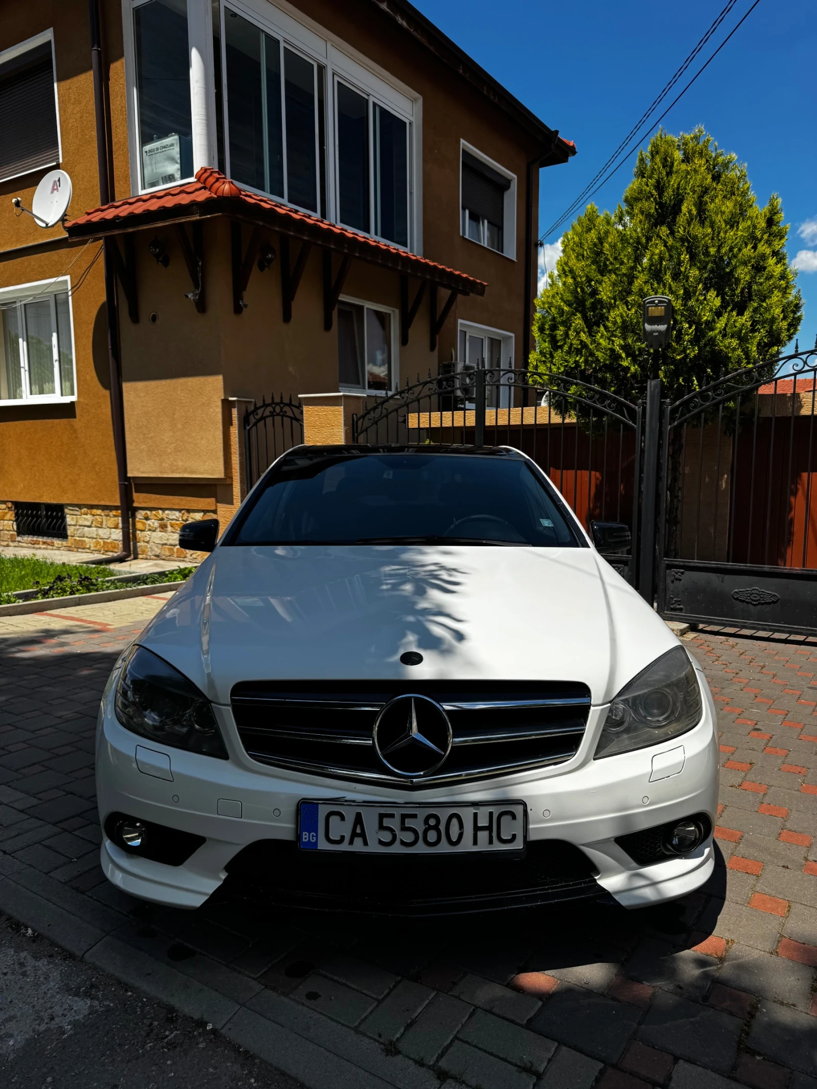 Mercedes-Benz C 220 AMG PACK PANORAMA, снимка 2 - Автомобили и джипове - 54787667