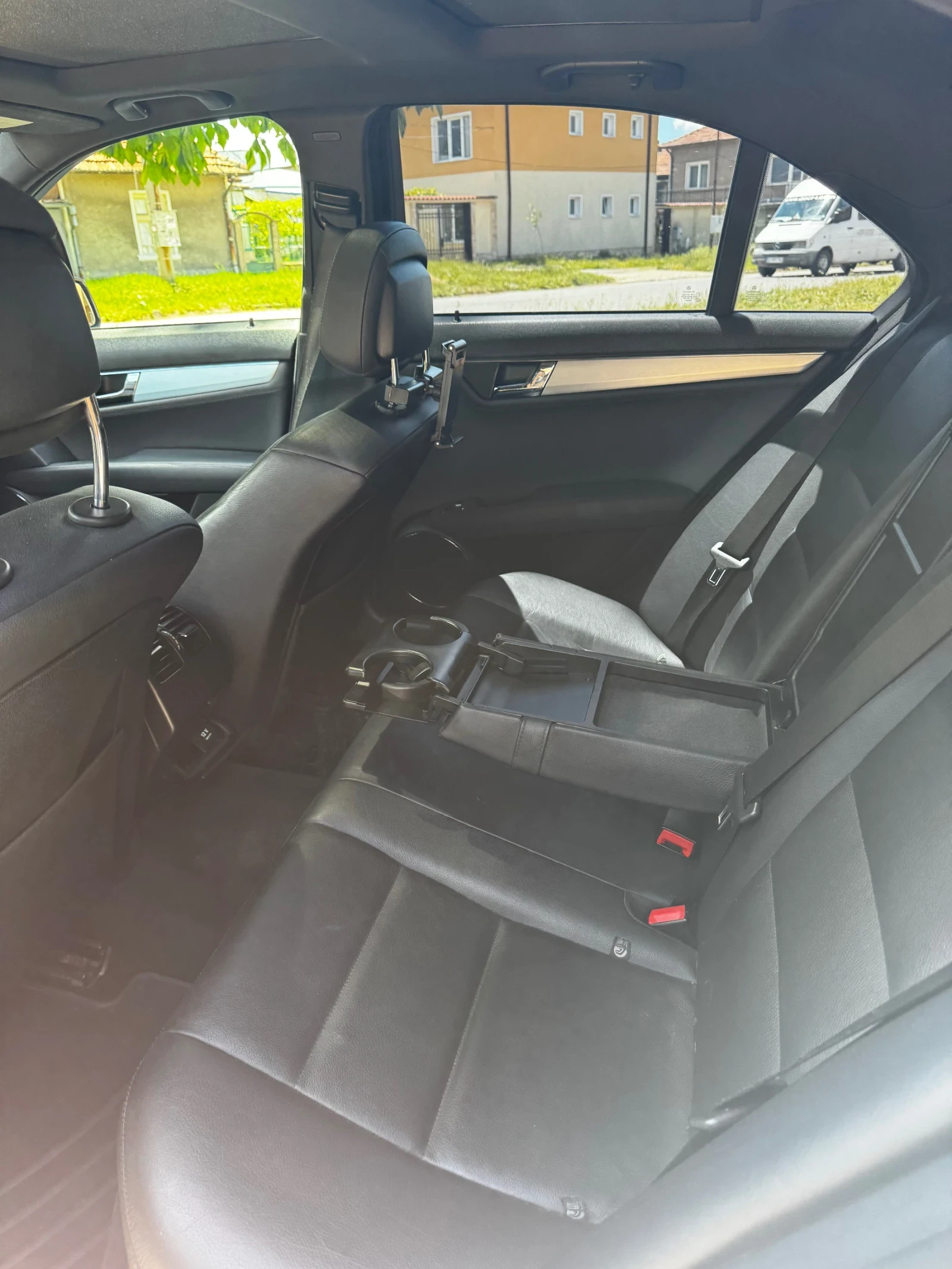 Mercedes-Benz C 220 AMG PACK PANORAMA, снимка 8 - Автомобили и джипове - 54787667