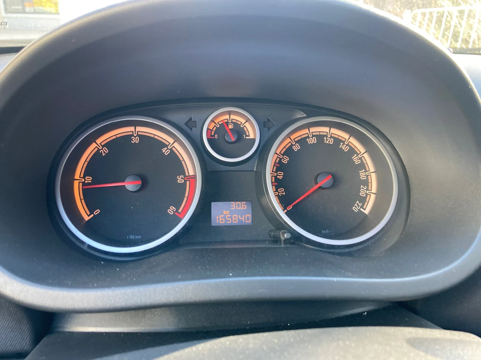 Opel Corsa 1.3 dci, снимка 9 - Автомобили и джипове - 54829441