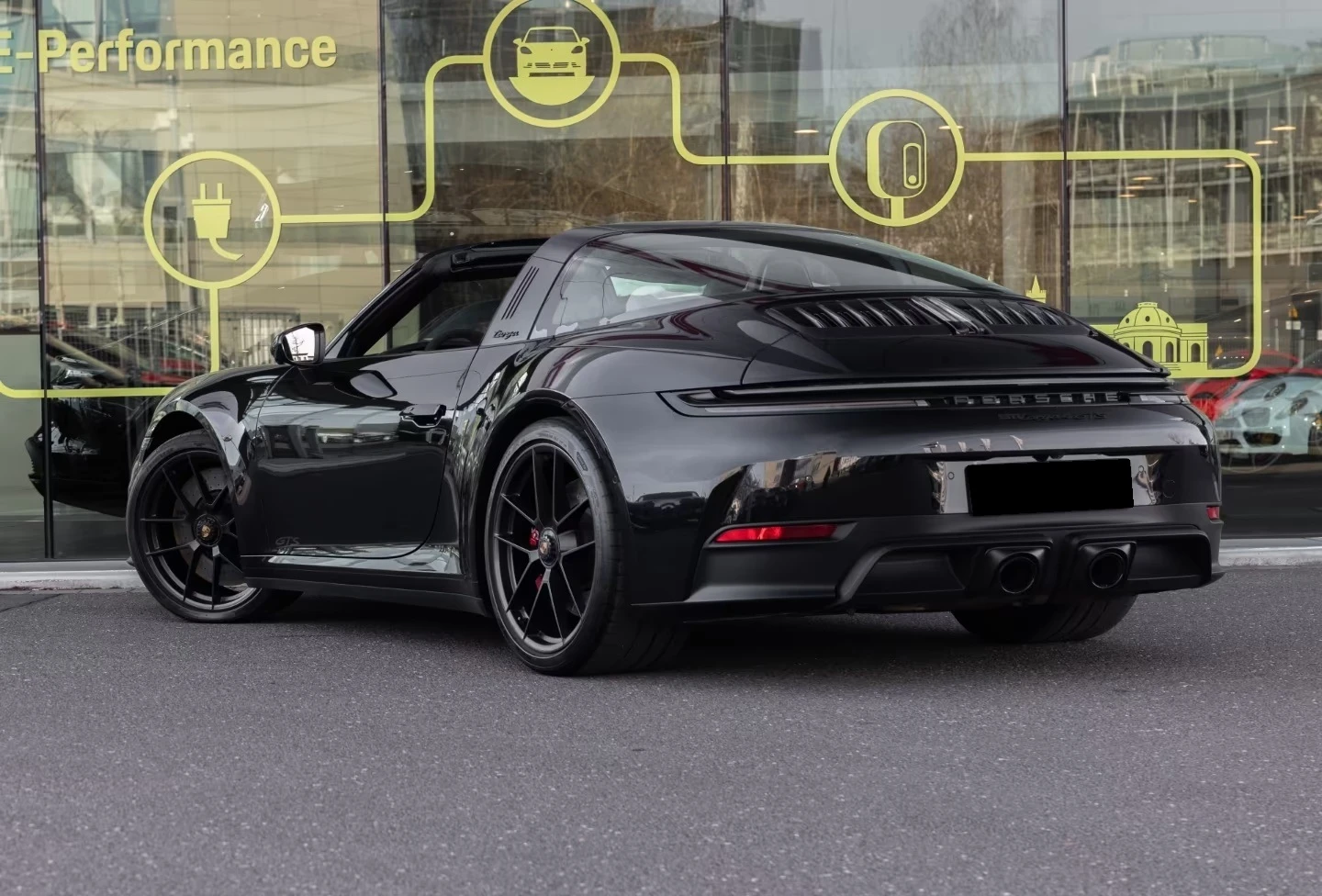 Porsche 911 992.2 TARGA 4 GTS SPORT-CHRONO BOSE 360-CAM, снимка 2 - Автомобили и джипове - 54890244
