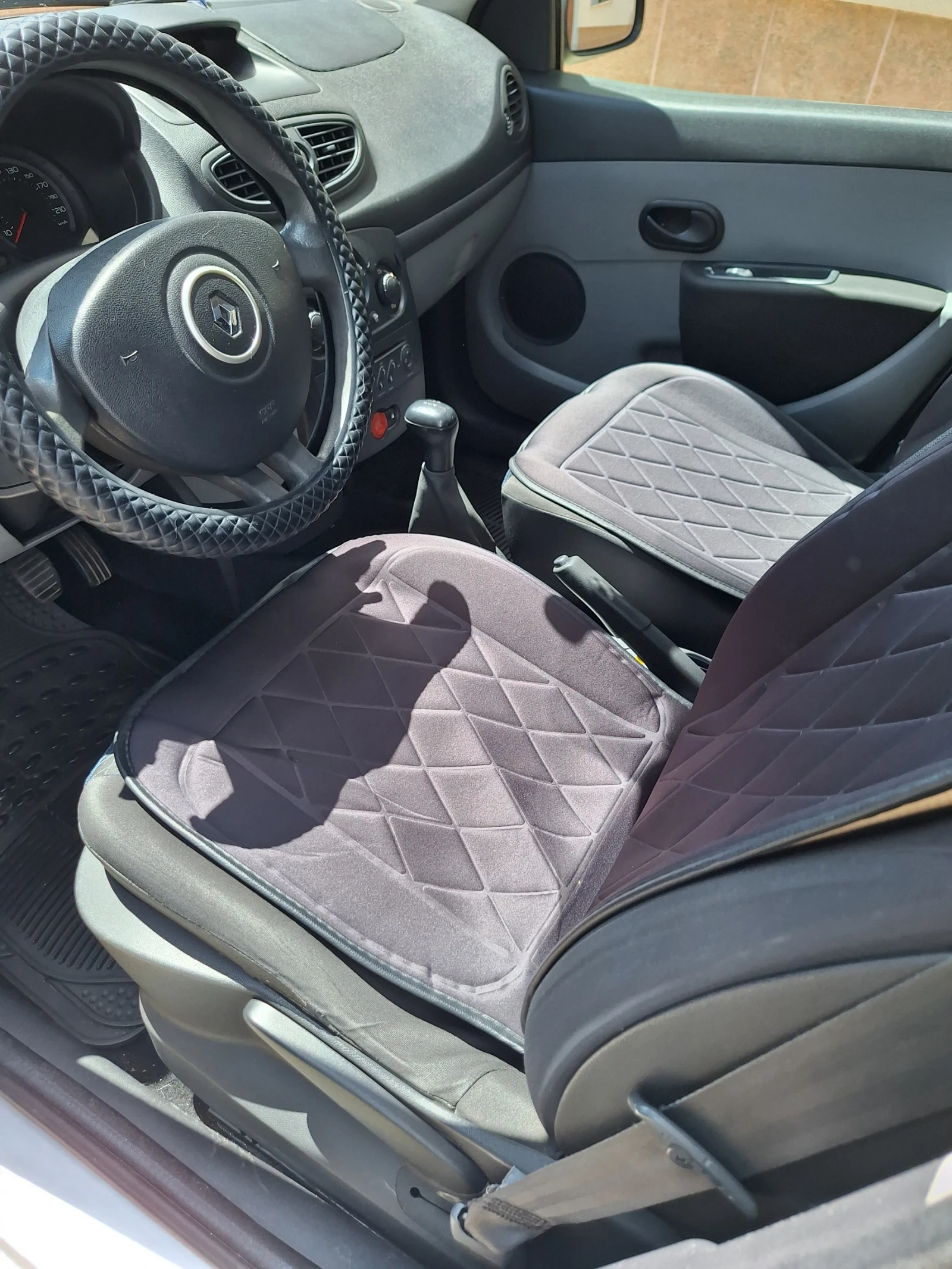 Renault Clio III, снимка 8 - Автомобили и джипове - 54913957