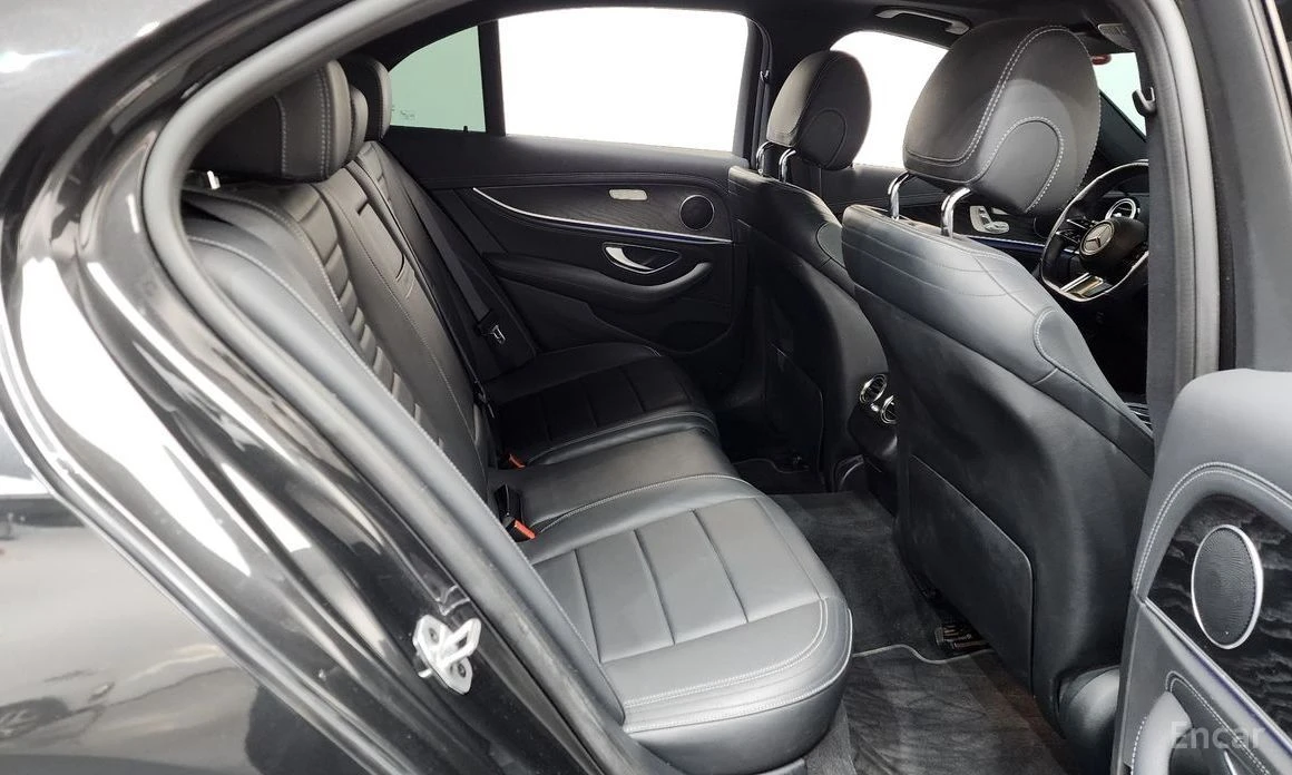 Mercedes-Benz E 220, снимка 12 - Автомобили и джипове - 54969825