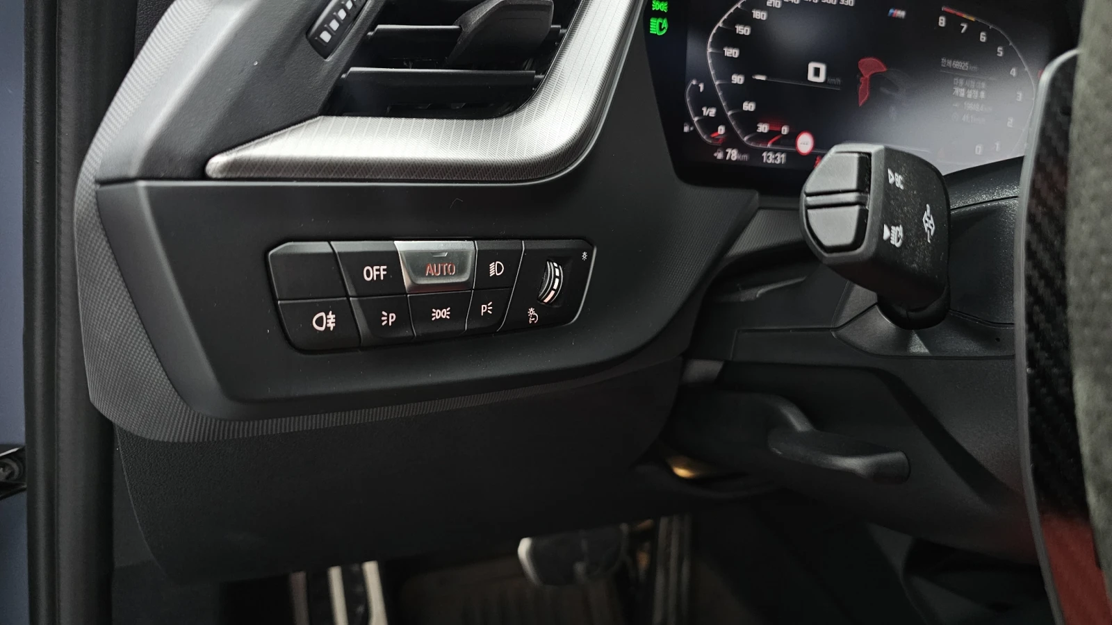 BMW M135 2.0* xDrive* Sport, снимка 13 - Автомобили и джипове - 54974284