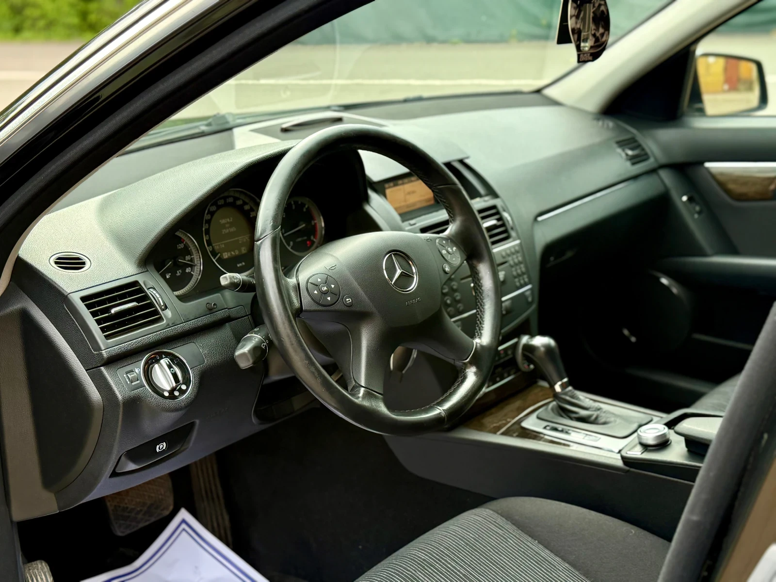 Mercedes-Benz E 220 C-220CDI OM646 АВТОМАТИК , снимка 5 - Автомобили и джипове - 55013588