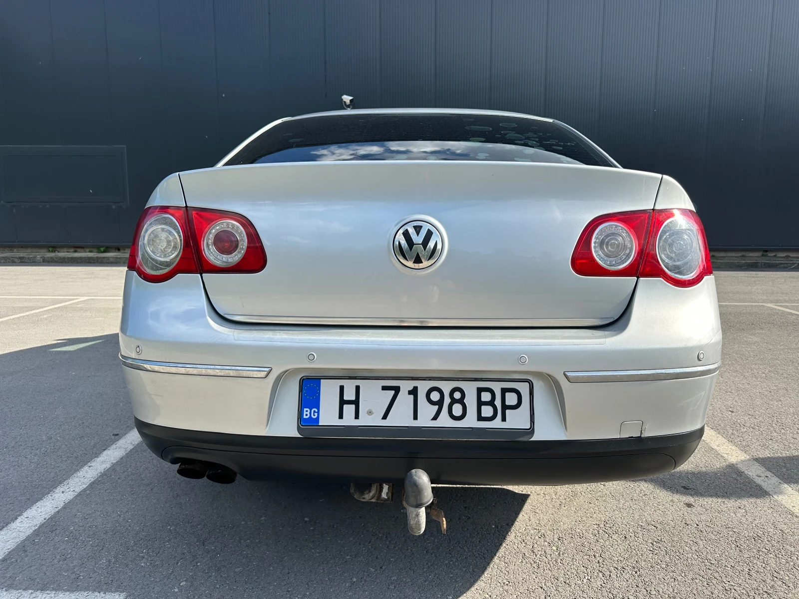 VW Passat 2.0TDI, снимка 4 - Автомобили и джипове - 55037734