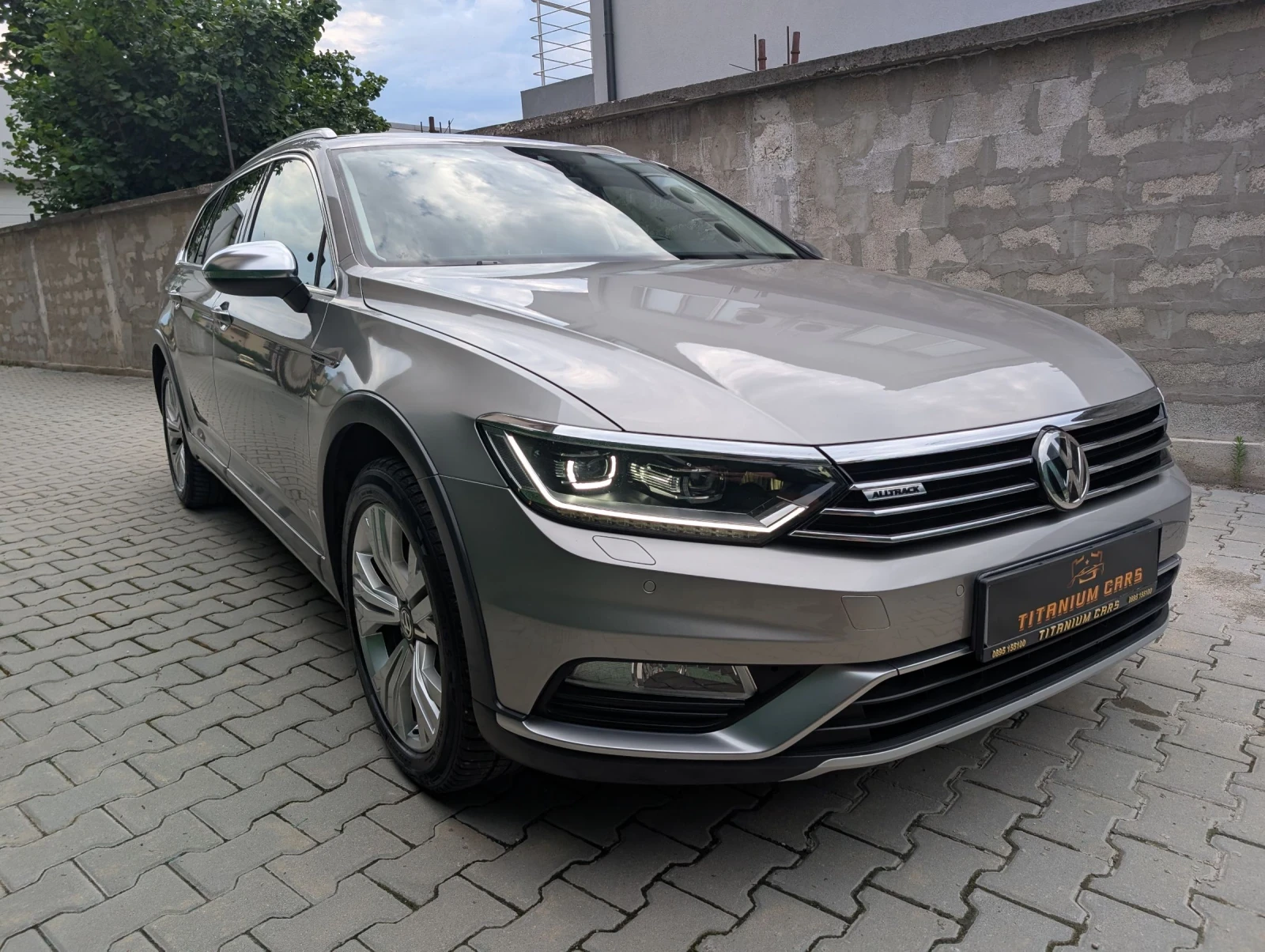 VW Alltrack 2.0TDI 190кс.* 4x4* Digital* Дистроник* LED, снимка 4 - Автомобили и джипове - 55058491