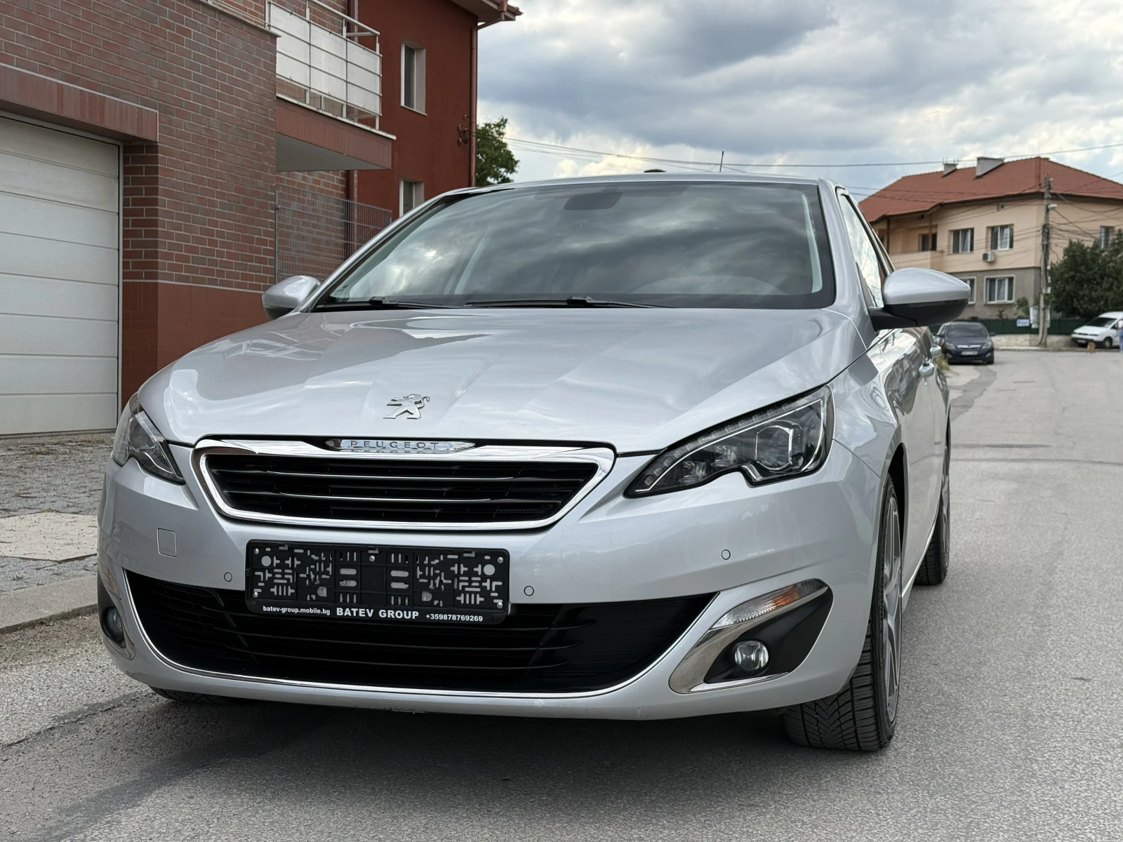Peugeot 308 1.6HDI-FULL-LED-TOP