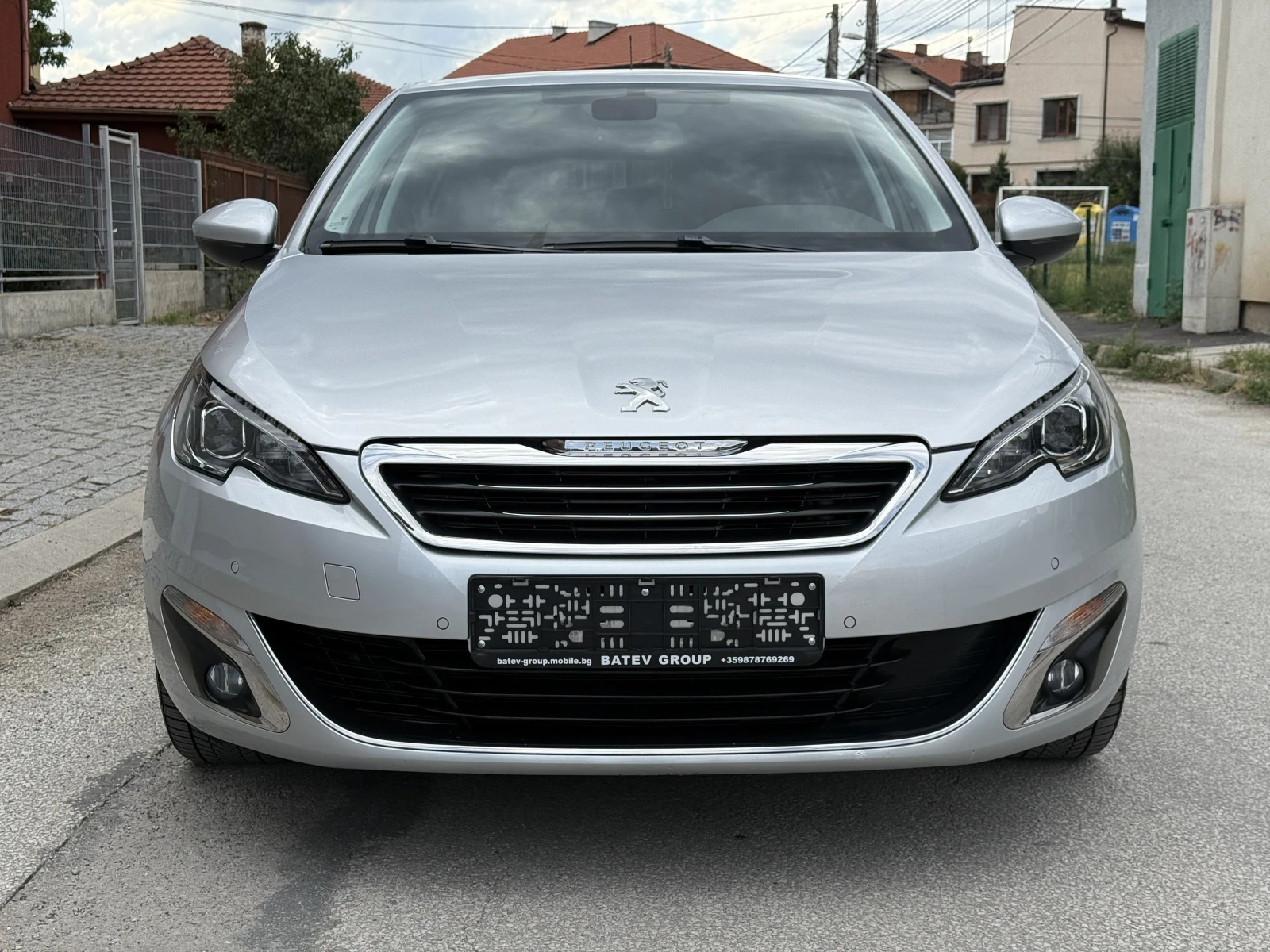 Peugeot 308 1.6HDI-FULL-LED-TOP, снимка 2 - Автомобили и джипове - 55176831