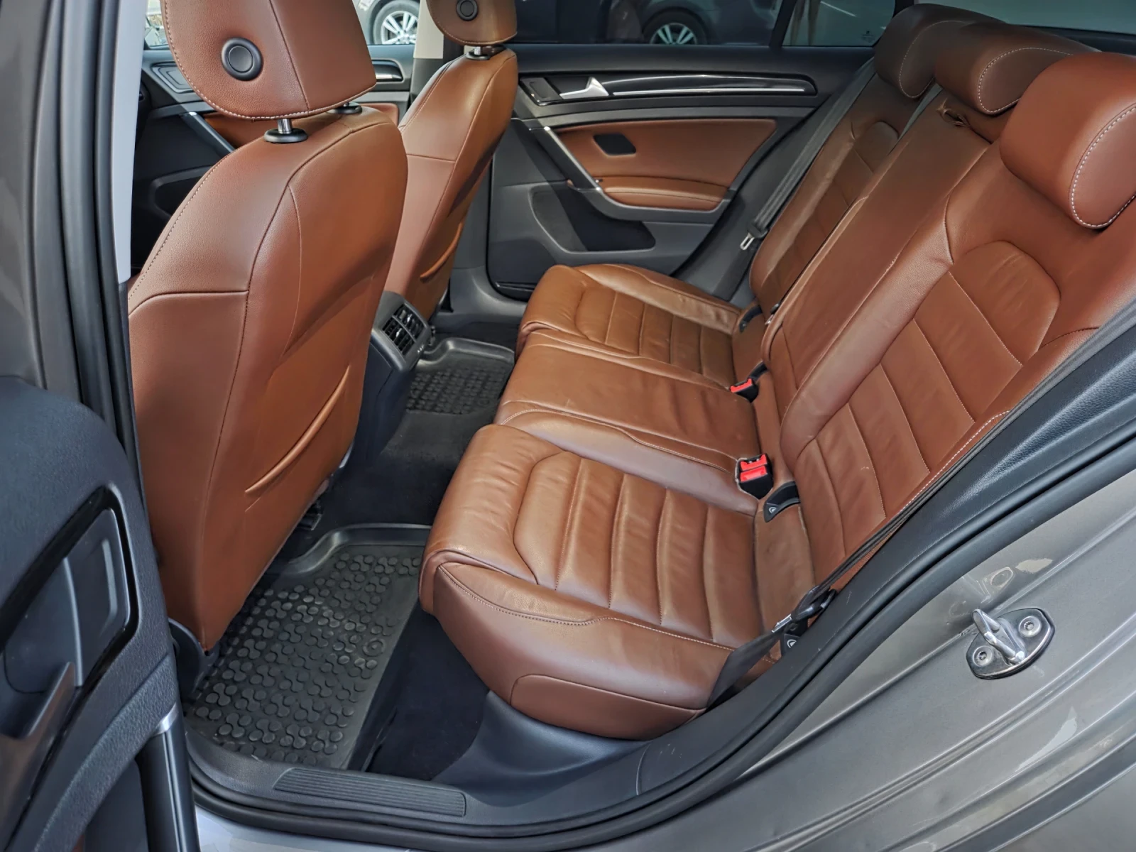 VW Golf 2.0Tdi  4motion, снимка 12 - Автомобили и джипове - 55649977