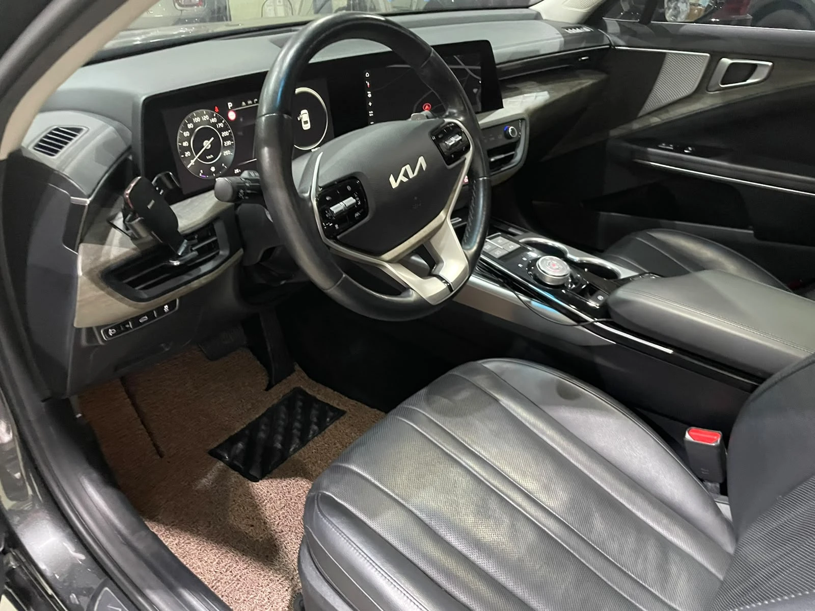 Kia K8 3.5 LPG ! 2WD ! Trendy !, снимка 8 - Автомобили и джипове - 55926360