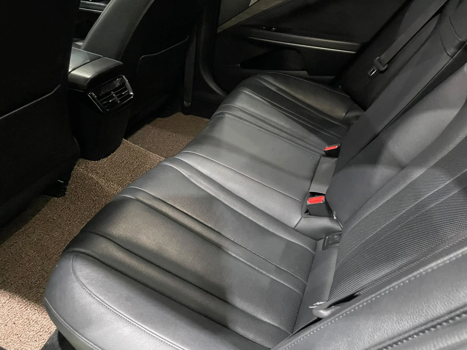 Kia K8 3.5 LPG ! 2WD ! Trendy !, снимка 11 - Автомобили и джипове - 55926360