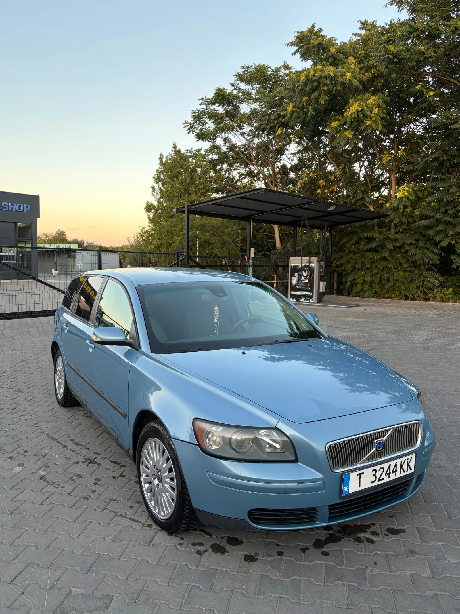 Volvo V50