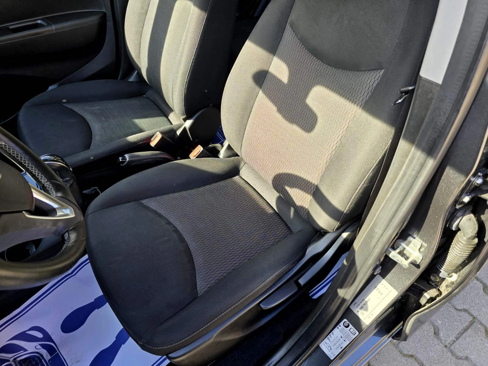 Opel Karl КАТО НОВ/1.0/75hp, снимка 12 - Автомобили и джипове - 56067202
