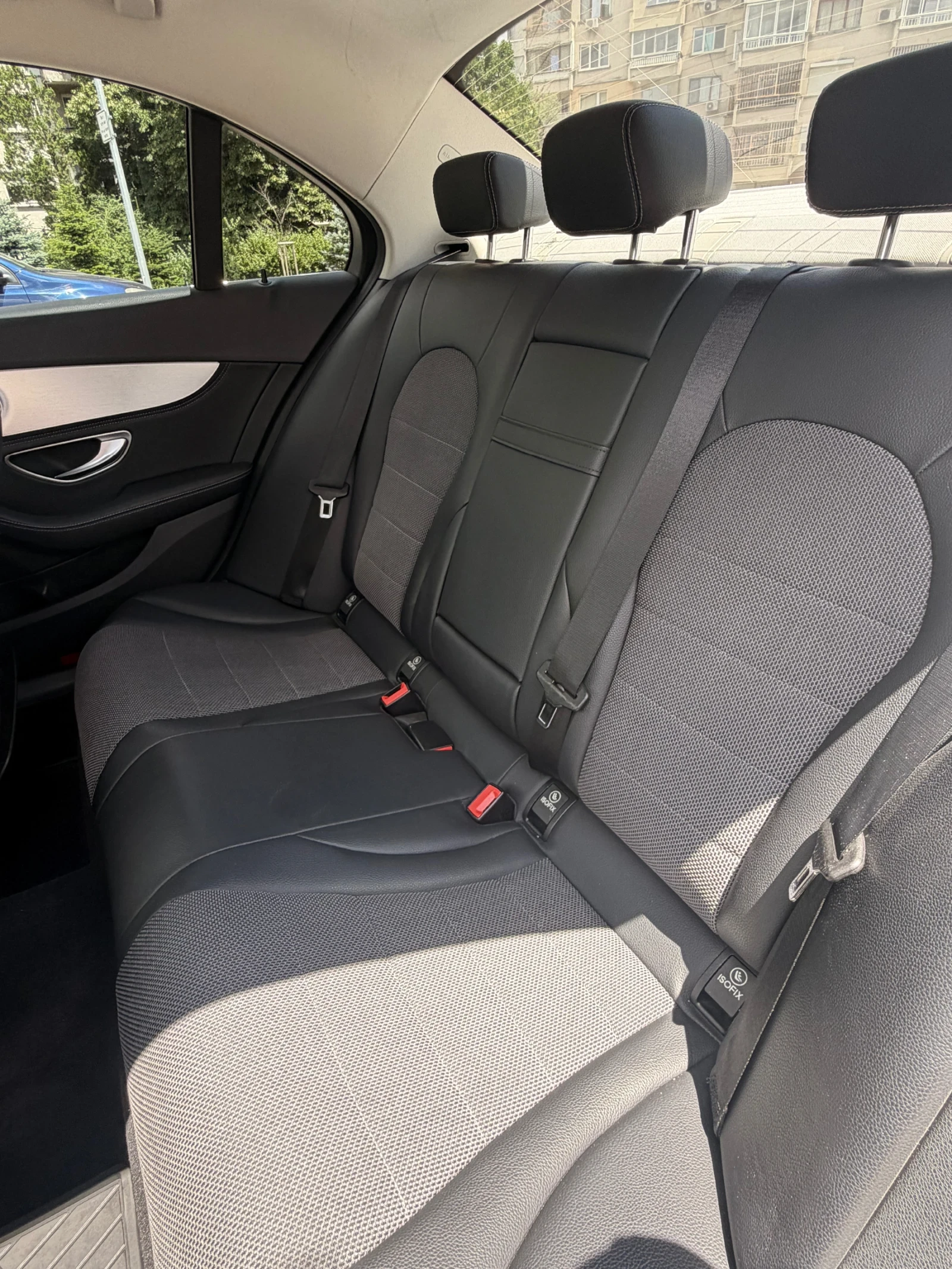 Mercedes-Benz C 250 BLUETEC 4MATIC , снимка 7 - Автомобили и джипове - 56638581