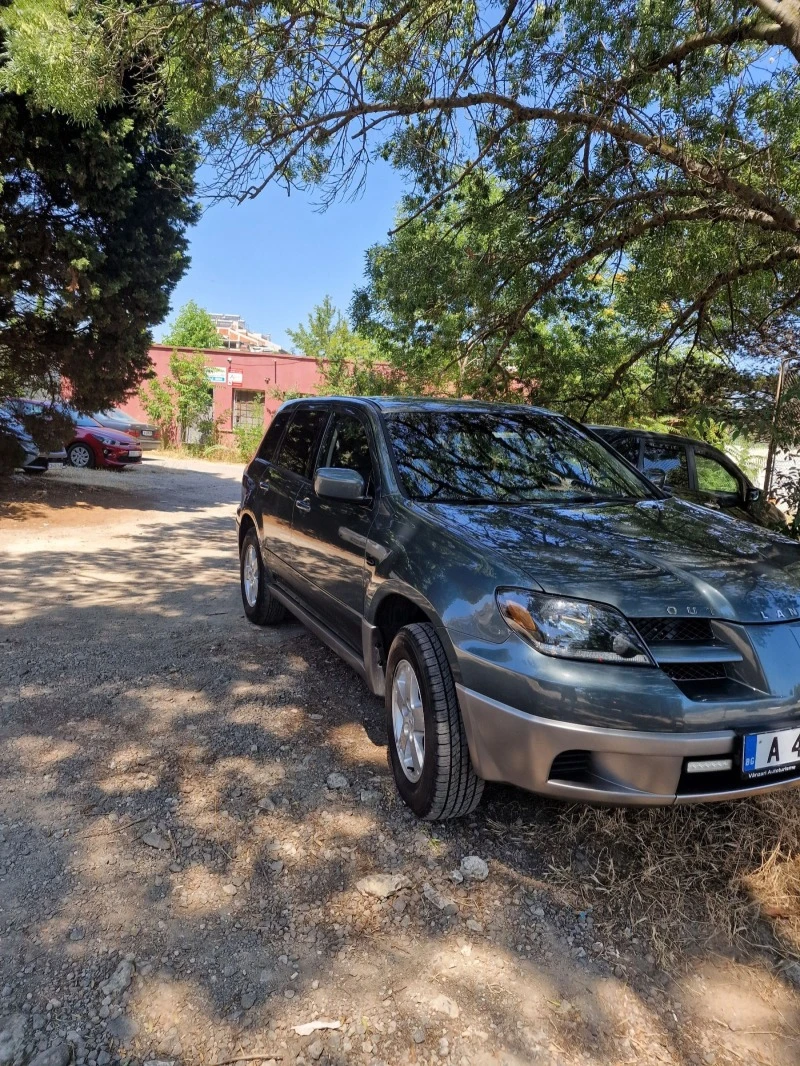 Mitsubishi Outlander, снимка 8 - Автомобили и джипове - 47767686