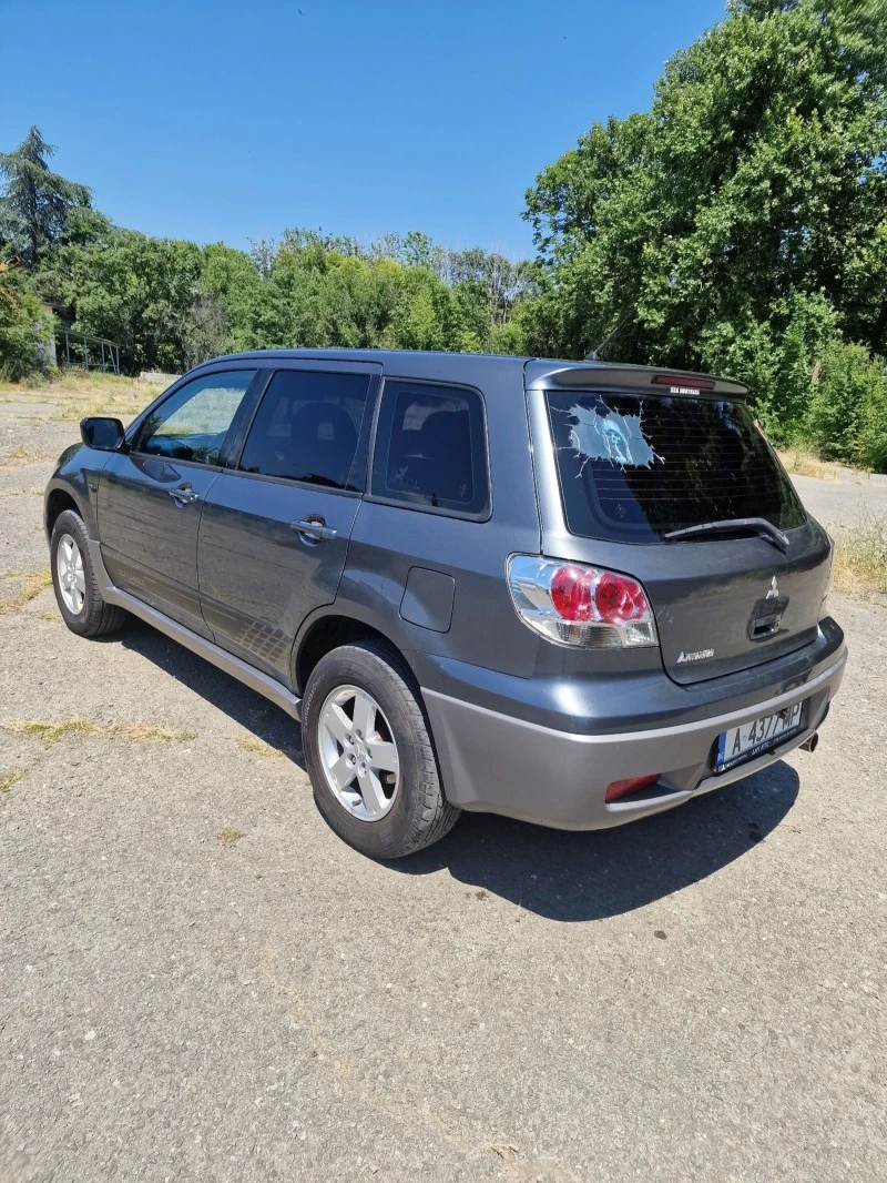 Mitsubishi Outlander, снимка 5 - Автомобили и джипове - 47767686