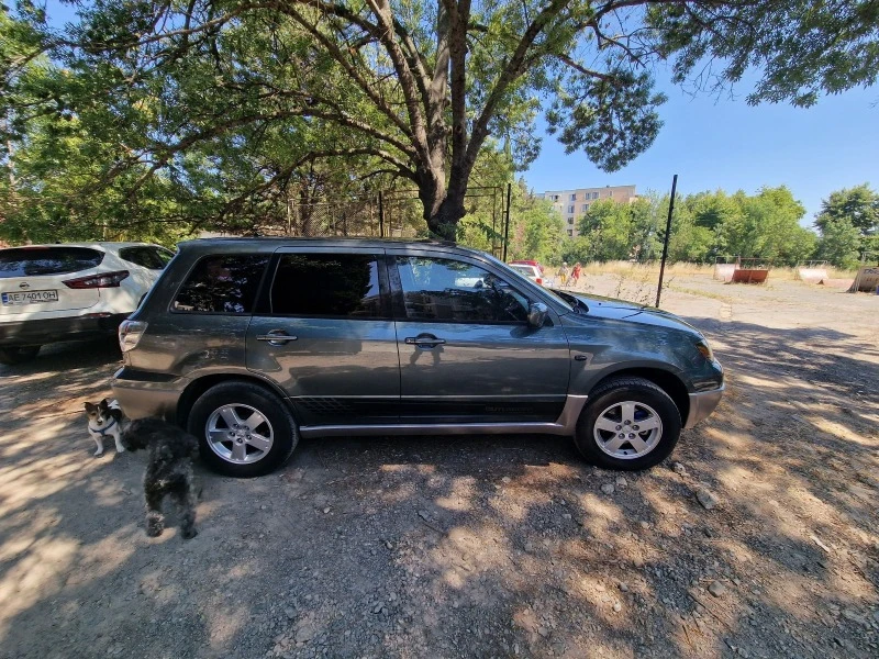 Mitsubishi Outlander, снимка 10 - Автомобили и джипове - 47767686