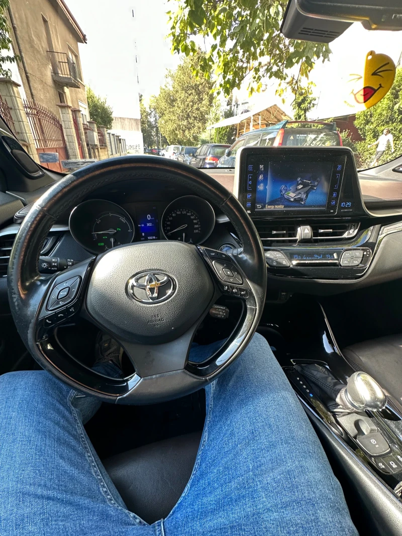 Toyota C-HR Comfort, снимка 13 - Автомобили и джипове - 47330958