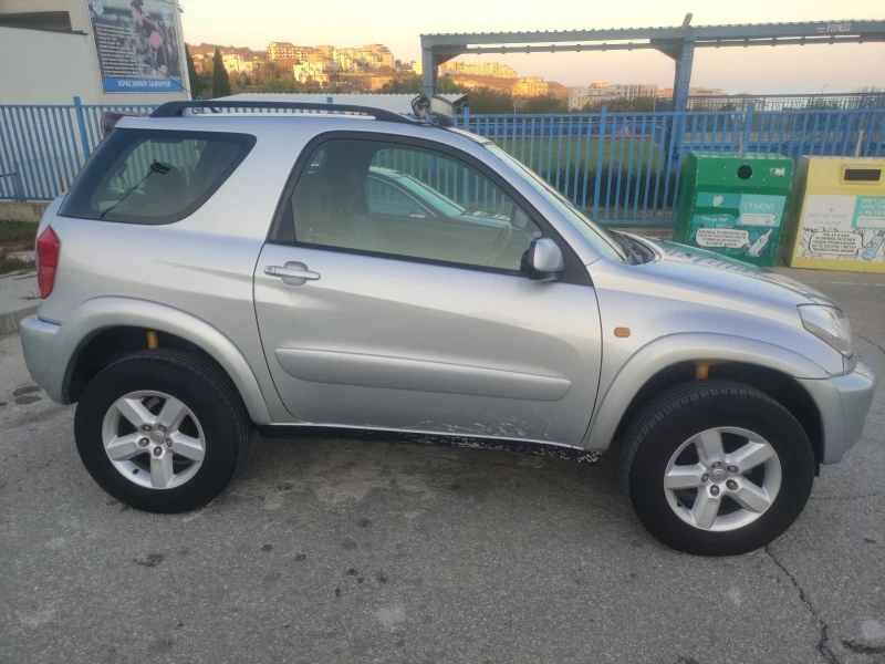 Toyota Rav4, снимка 10 - Автомобили и джипове - 48448638