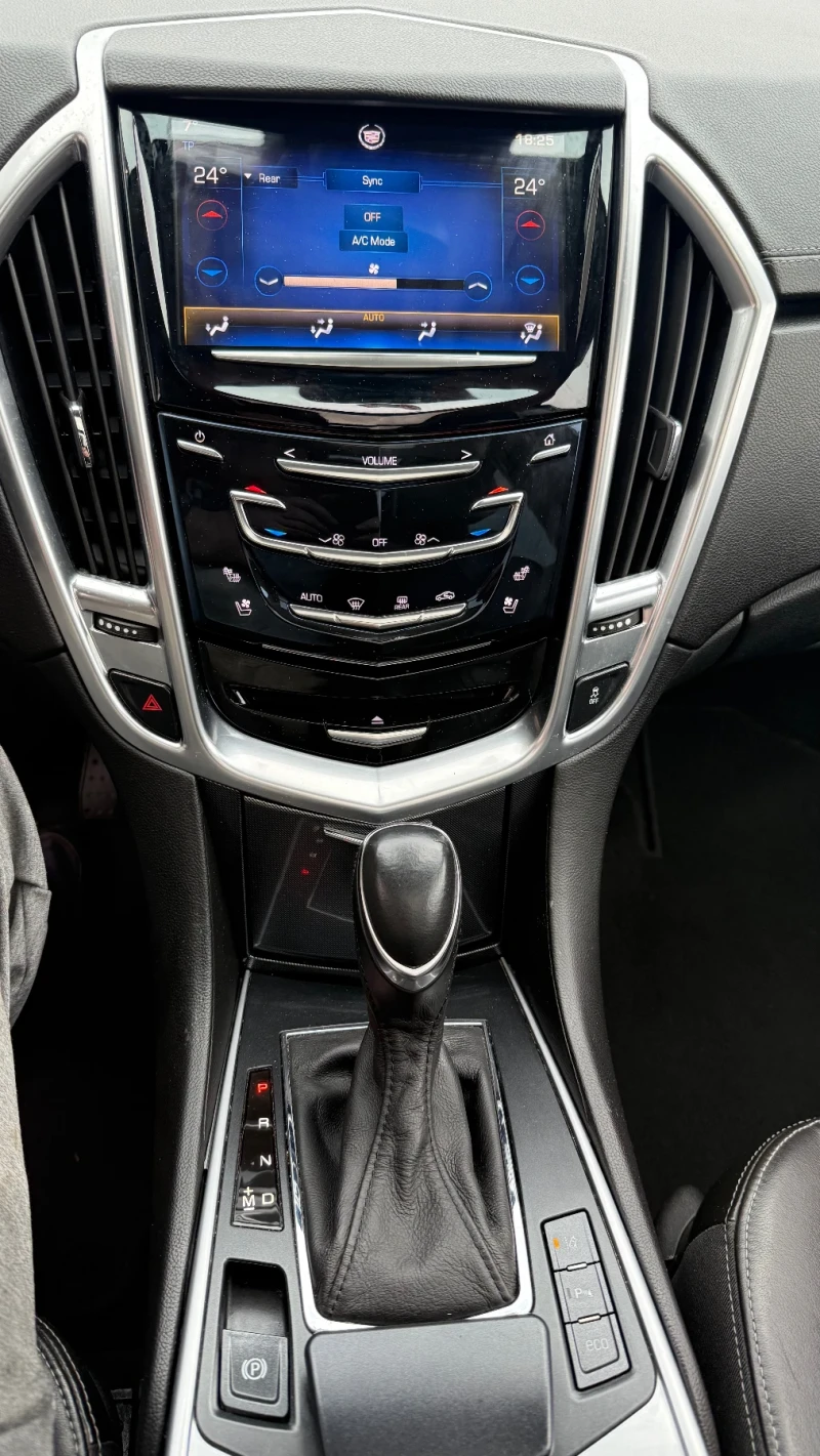 Cadillac Srx 3.6i , снимка 11 - Автомобили и джипове - 52774264