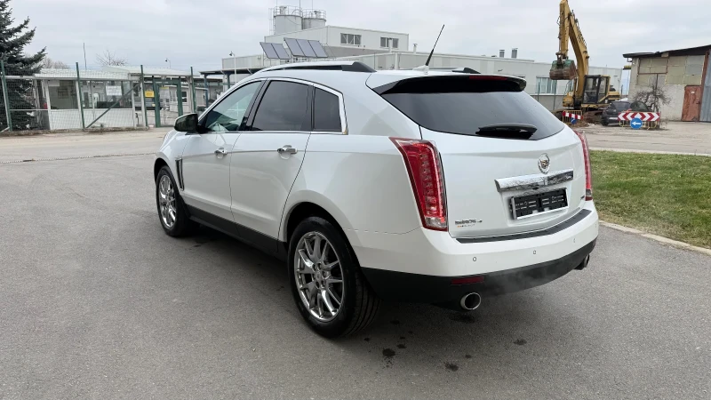 Cadillac Srx 3.6i , снимка 3 - Автомобили и джипове - 52774264