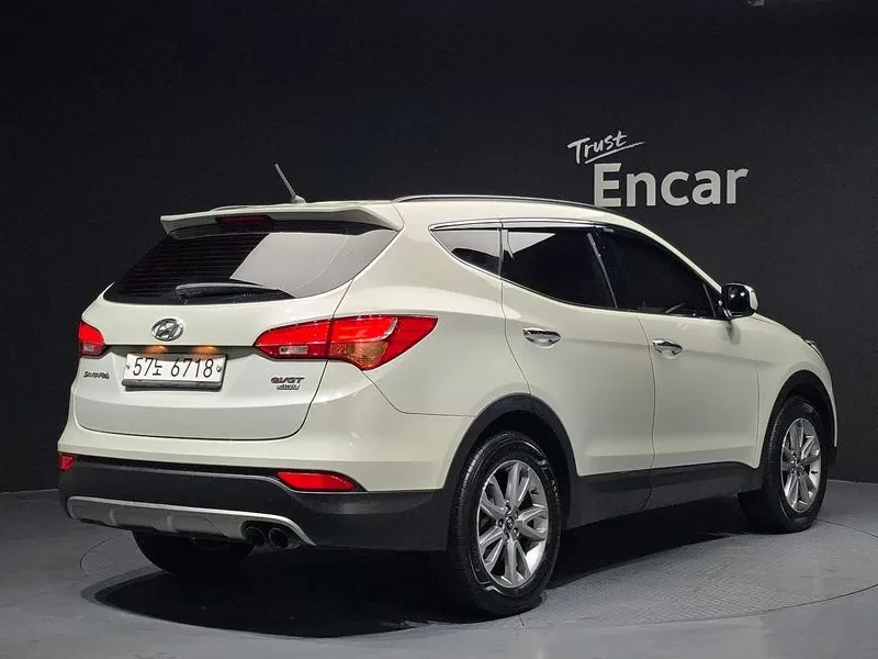 Hyundai Santa fe DIESEL (E-VGT) 2.0 4WD PREMIUM, снимка 2 - Автомобили и джипове - 55110461