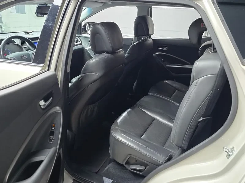 Hyundai Santa fe DIESEL (E-VGT) 2.0 4WD PREMIUM, снимка 11 - Автомобили и джипове - 55110461