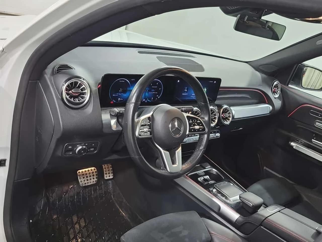 Mercedes-Benz GLC 250  CARFAX /LED / DIS / AMBIENT , снимка 10 - Автомобили и джипове - 53825302