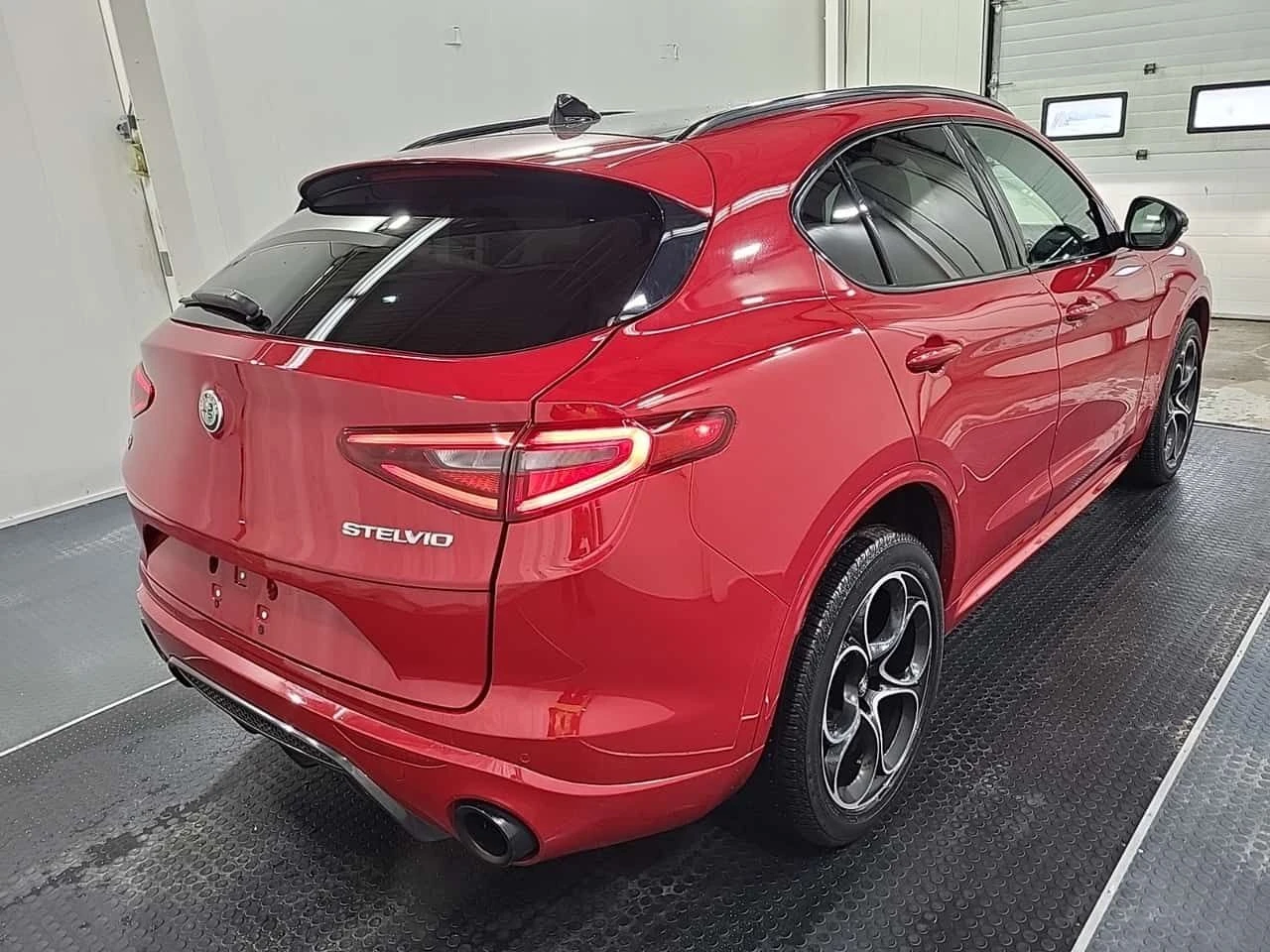Alfa Romeo Stelvio  | VELOCE | ПОДГРЕВИ | ПАНОРАМА | CARFAX, снимка 3 - Автомобили и джипове - 53950622