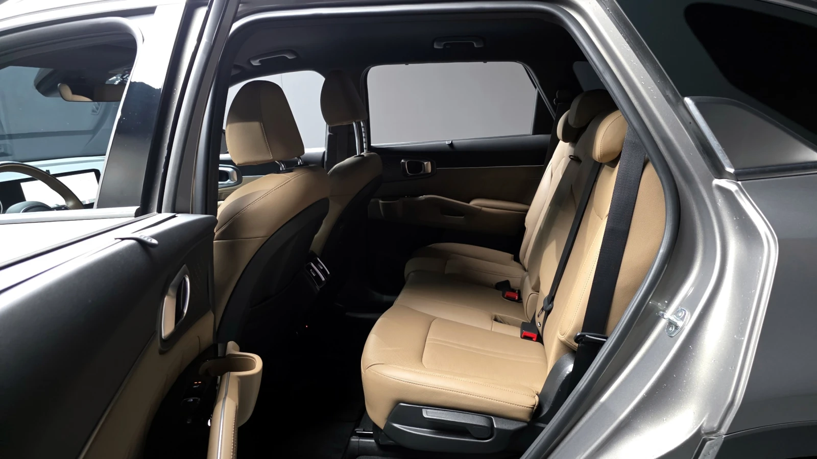 Kia Sorento * DISTRONIC * ОБДУХВАНЕ * 360, снимка 12 - Автомобили и джипове - 54425478