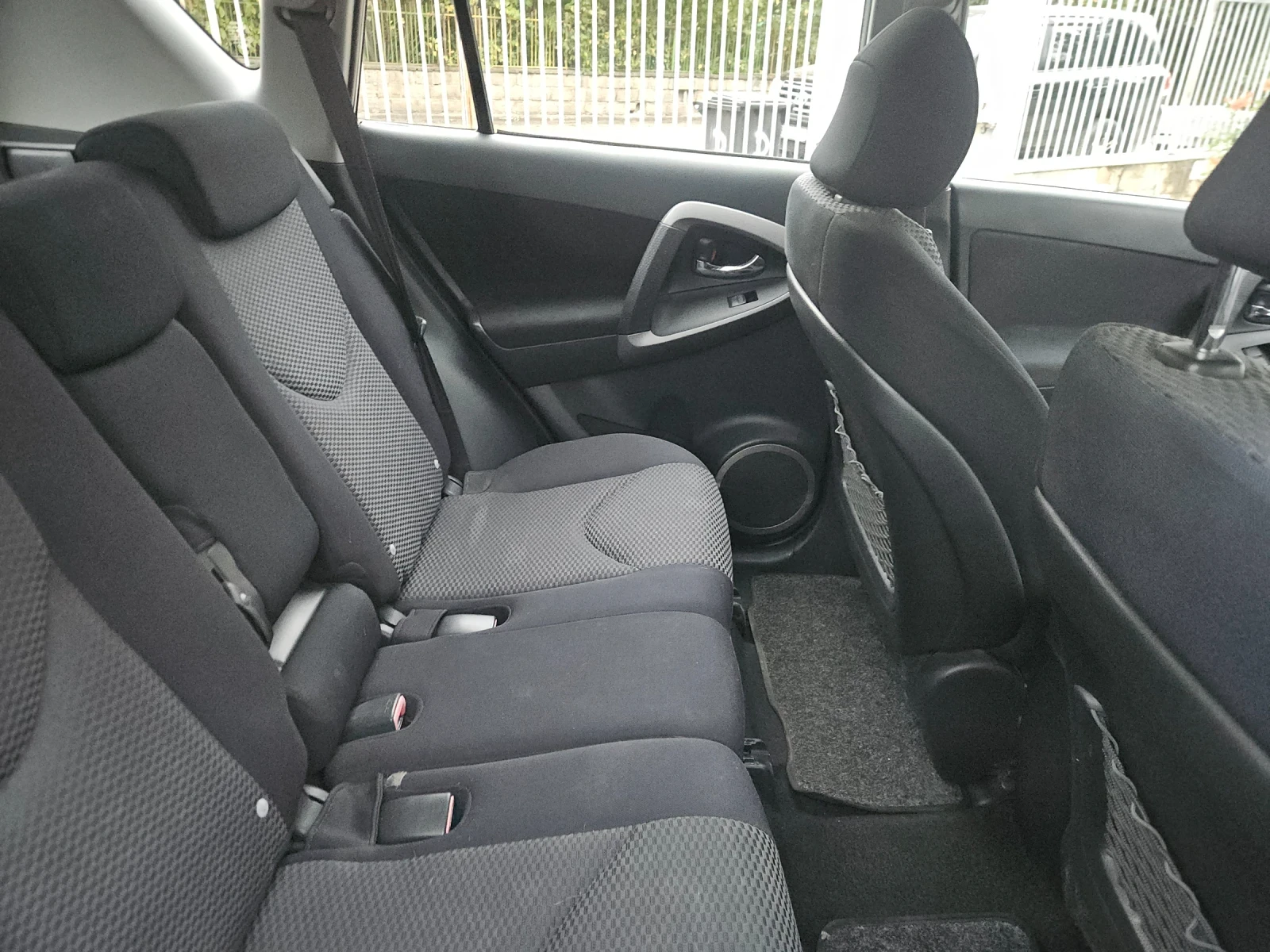Toyota Rav4 4x4 2.0 d4d 136 k.c., снимка 4 - Автомобили и джипове - 56227334